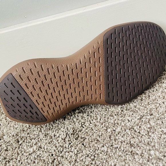 Allbirds Brown Boty Reverse Dasher Sneaker NWOT - Picture 5 of 6